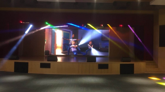 福建廈門(mén)某學(xué)校P3室內(nèi)全彩LED顯示屏